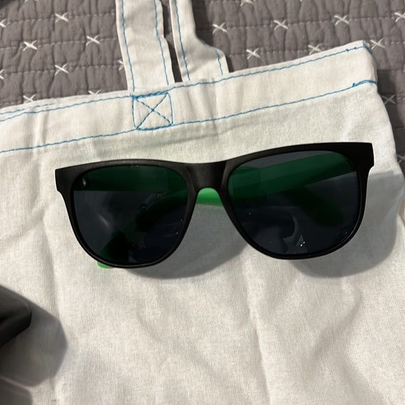 Eyeglass cases - Picture 6 of 10